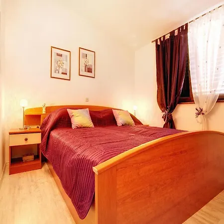 Adorable With Covered Terrace And Pool Apartment *